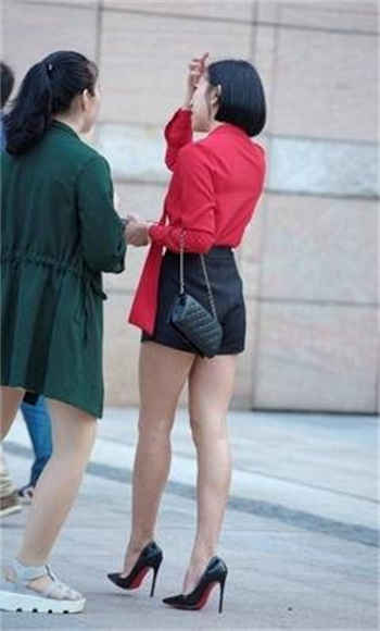 韩婧格12个视频是什么梗