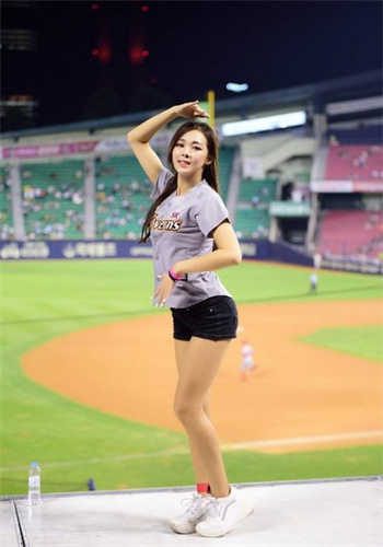 刘蓓刘梦是男是女