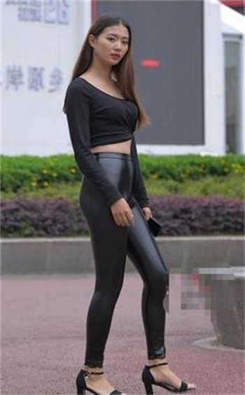 医妃拿着休书离开王府