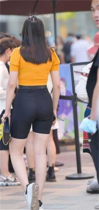 上海杨浦区站衔女