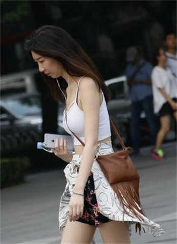 钢铁魔女动漫1到5全集