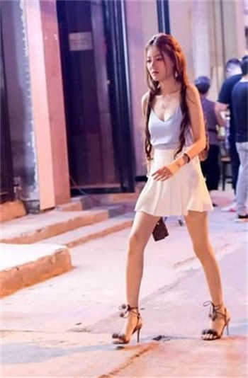 金花瓶雁夫人