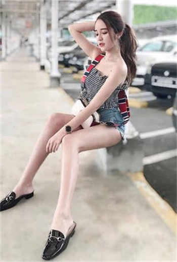 双子妹与单亲妈的恋爱攻略