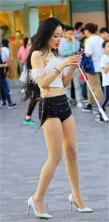 早乙女由依2019新番