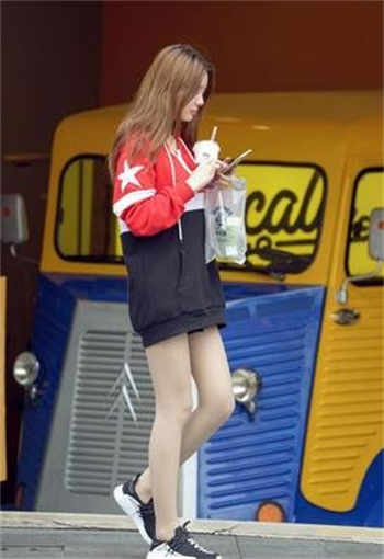 快手女王打扑克