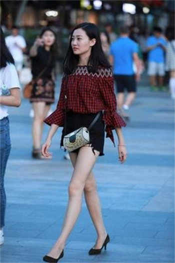 泡50岁女人的套路