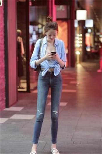与僧侣共度未减删版