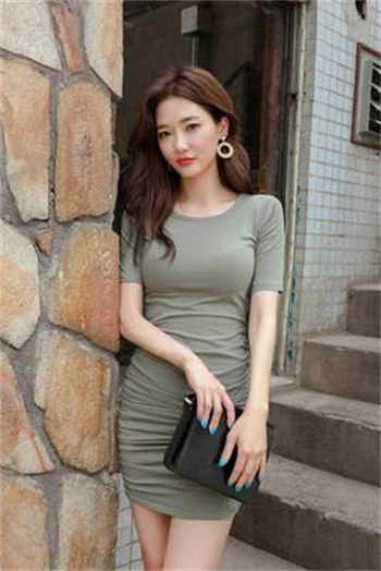 我的校花姐妹何明